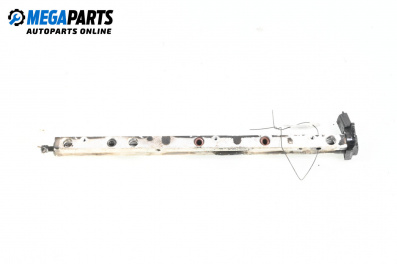 Fuel rail for Volvo V50 Estate (12.2003 - 12.2012) 2.4, 170 hp