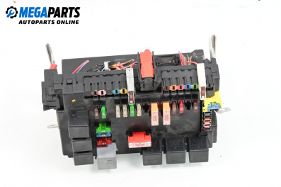 Fuse box for Mercedes-Benz S-Class Sedan (W221) (09.2005 - 12.2013) S 350 (221.056, 221.156), 272 hp