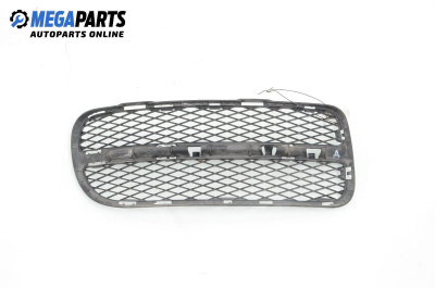 Gitter im stoßstange for Volkswagen Touareg SUV I (10.2002 - 01.2013), suv, position: vorderseite