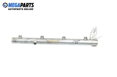 Fuel rail for Mercedes-Benz GL-Class SUV (X164) (09.2006 - 12.2012) GL 420 CDI 4-matic (164.828), 306 hp