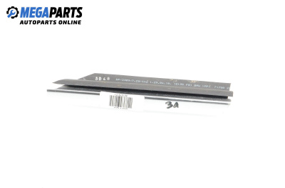 Material profilat ușă for BMW 7 Series F01 (02.2008 - 12.2015), sedan, position: stânga - spate