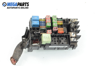 Fuse box for Volkswagen Passat VI Sedan B7 (08.2010 - 12.2014) 2.5, 170 hp