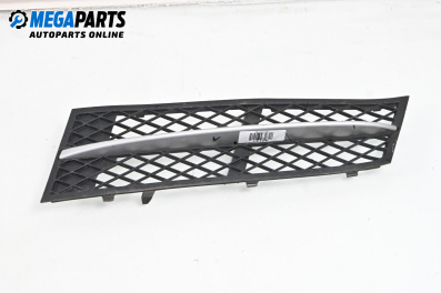 Gitter im stoßstange for BMW 5 Series F10 Sedan F10 (01.2009 - 02.2017), sedan, position: vorderseite