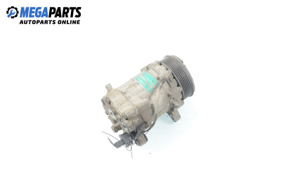 AC compressor for Volkswagen Polo Hatchback II (10.1994 - 10.1999) 50 1.0, 50 hp, № 6N0 820 803 A