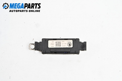 Amplificator antenă for Volkswagen Passat VII Sedan B8 (08.2014 - 12.2019)