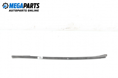 Material profilat parbriz for Mercedes-Benz C-Class Estate (S203) (03.2001 - 08.2007), combi, position: fața