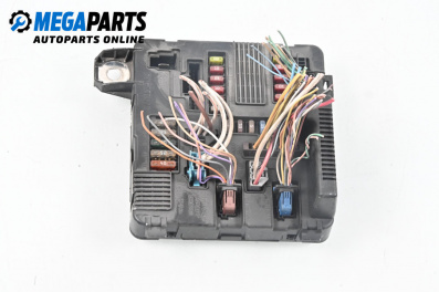 Fuse box for Renault Megane II Coupe-Cabriolet (09.2003 - 03.2010) 2.0, 135 hp