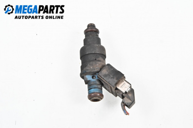 Gasoline fuel injector for Volkswagen Golf III Hatchback (08.1991 - 07.1998) 1.6, 101 hp