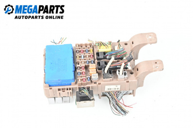 Fuse box for Toyota Corolla E12 Hatchback (11.2001 - 02.2007) 1.6 VVT-i (ZZE121), 110 hp