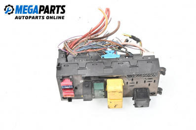 Fuse box for Mercedes-Benz C-Class Estate (S202) (06.1996 - 03.2001) C 220 T CDI (202.193), 125 hp