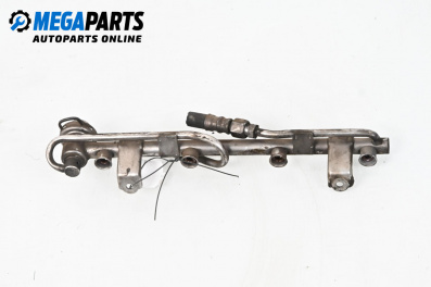 Fuel rail for Volkswagen Passat III Variant B5 (05.1997 - 12.2001) 1.8, 125 hp