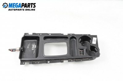 Central console for Kia Sorento I SUV (08.2002 - 12.2009)