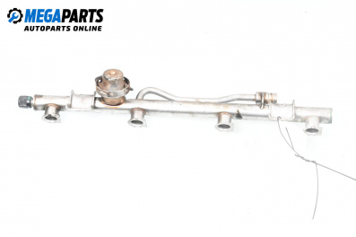 Fuel rail for Mercedes-Benz C-Class Sedan (W203) (05.2000 - 08.2007) C 180 (203.035), 129 hp