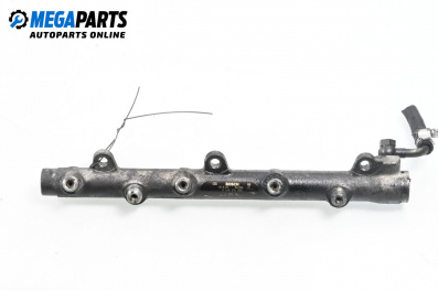 Fuel rail for BMW 3 Series E46 Sedan (02.1998 - 04.2005) 320 d, 150 hp, № 7787164