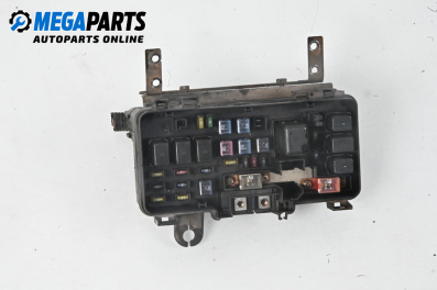 Fuse box for Honda HR-V SUV I (03.1999 - 11.2014) 1.6 16V, 105 hp