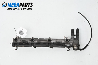 Fuel rail for Volkswagen Golf IV Hatchback (08.1997 - 06.2005) 1.4 16V, 75 hp