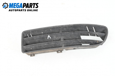 Grilă în bara de protecție for Volkswagen Bora Sedan (10.1998 - 12.2013), sedan, position: fața