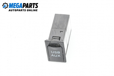 USB coupling for Great Wall Voleex C10 (01.2010 - ...) 1.5, 97 hp