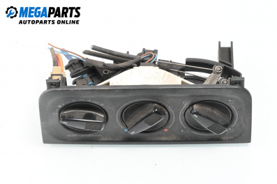 Panou aer condiționat for Volkswagen Golf III Hatchback (08.1991 - 07.1998)