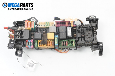 Fuse box for Mercedes-Benz A-Class Hatchback W176 (06.2012 - 05.2018) A 180 (176.042), 122 hp