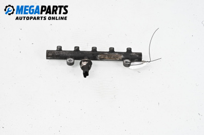 Fuel rail for Volvo V50 Estate (12.2003 - 12.2012) 2.0 D, 136 hp, № 965689680