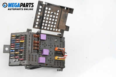 Fuse box for Renault Laguna I Hatchback (11.1993 - 08.2002) 1.8 (B56Z), 94 hp