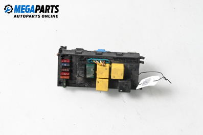 Fuse box for Mercedes-Benz CLK-Class Coupe (C208) (06.1997 - 09.2002) 230 Kompressor (208.347), 193 hp