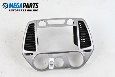 Zentralkonsole for Hyundai i20 Hatchback I (08.2008 - 12.2014)