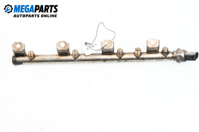 Rampă combustibil for BMW 7 Series F02 (02.2008 - 12.2015) 750 Li, 408 hp