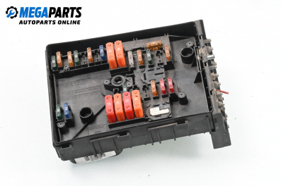 Fuse box for Volkswagen Touran Minivan I (02.2003 - 05.2010) 1.9 TDI, 105 hp