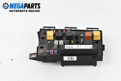 Fuse box for Opel Zafira B Minivan (07.2005 - 14.2015) 1.6 CNG, 94 hp