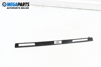 Material profilat interior for BMW 3 Series E90 Touring E91 (09.2005 - 06.2012), 5 uși, combi