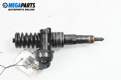 Diesel fuel injector for Volkswagen Golf V Variant (06.2007 - 07.2009) 1.9 TDI, 105 hp