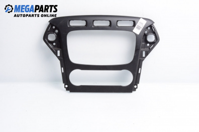 Zentralkonsole for Ford Mondeo IV Sedan (03.2007 - 01.2015)