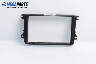 Zentralkonsole for Volkswagen Passat V Sedan B6 (03.2005 - 12.2010)