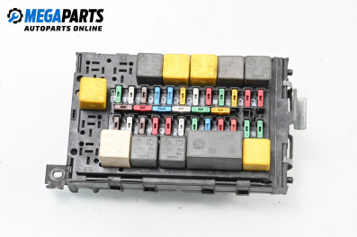 Fuse box for Alfa Romeo 146 Hatchback (12.1994 - 01.2001) 1.6 i.e., 103 hp