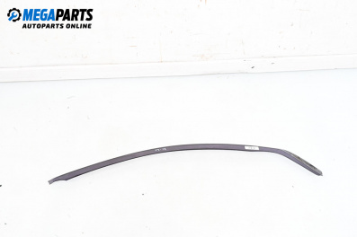 Material profilat exterior for Alfa Romeo 159 Sportwagon (03.2006 - 11.2011), combi, position: fața