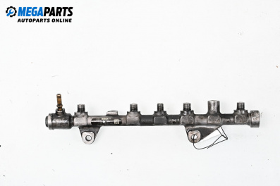 Fuel rail for Suzuki Grand Vitara II SUV (04.2005 - 08.2015) 1.9 DDiS 4X4 (JT419, TD44, JB419WD), 129 hp, № Bosch 8200620689