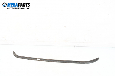 Material profilat portbagaj for Mercedes-Benz 124 Sedan (12.1984 - 06.1993), sedan, position: din spate