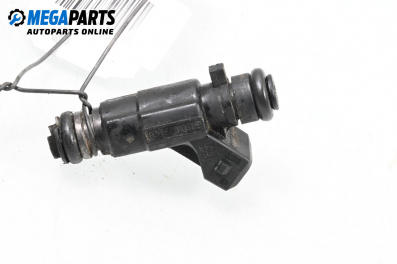 Duza benzină for Volkswagen Polo Hatchback II (10.1994 - 10.1999) 60 1.4, 60 hp