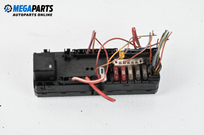 Fuse box for Mercedes-Benz E-Class Estate (S210) (06.1996 - 03.2003) E 220 T CDI (210.206), 143 hp