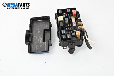 Fuse box for Honda Civic VII Hatchback (03.1999 - 02.2006) 1.7 CTDi (EU, EP, EV), 100 hp