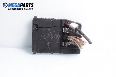 Fuse box for Renault Scenic II Minivan (06.2003 - 07.2010) 1.9 dCi (JM0G, JM12, JM1G, JM2C), 120 hp, № 8200306435