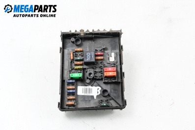 Fuse box for Volkswagen Touran Minivan I (02.2003 - 05.2010) 1.9 TDI, 105 hp