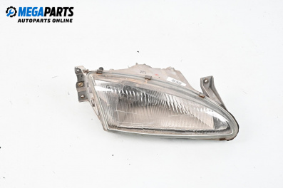 Far for Hyundai Lantra II Sedan (06.1995 - 10.2000), sedan, position: dreapta