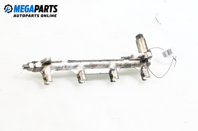 Fuel rail for Renault Laguna II Hatchback (03.2001 - 12.2007) 2.0 16V IDE (BG0N), 140 hp