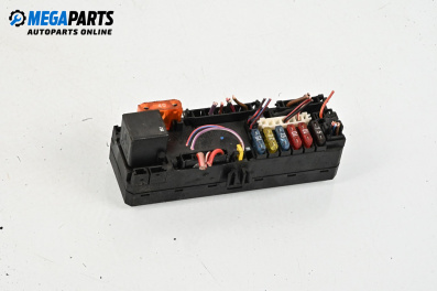 Fuse box for Mercedes-Benz CLK-Class Coupe (C208) (06.1997 - 09.2002) 200 (208.335), 136 hp