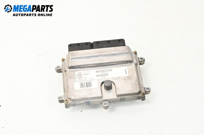 ECU for Volvo V50 Estate (12.2003 - 12.2012) 2.4, 140 hp, № 079700-9132