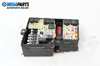 Fuse box for Volvo V50 Estate (12.2003 - 12.2012) 2.4, 140 hp, № 30732121