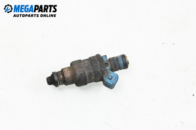 Gasoline fuel injector for Volkswagen Polo Variant (04.1997 - 09.2001) 1.6, 101 hp